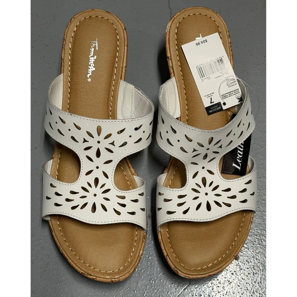 Thom McAn Elise Womens White Leather Laser Cut Cork Wedge Sandals Size 7 50177